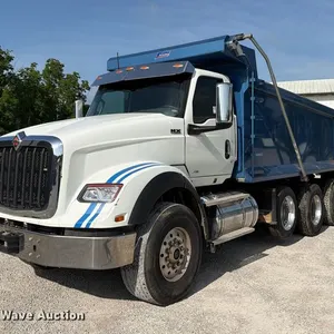 2022 International HX620 dump truck