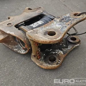 Miller Hydraulic Double Lock Tilting QH 80mm Pin to suit 20 Ton Excavator 