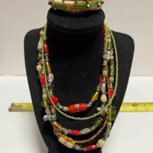 5 Graduated Strand Bead Necklace, Slinky Style