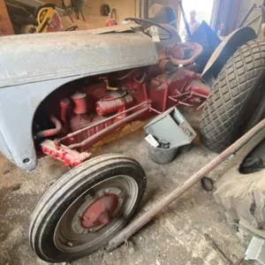 9N Ford Tractor w/Turf Tires - Runs