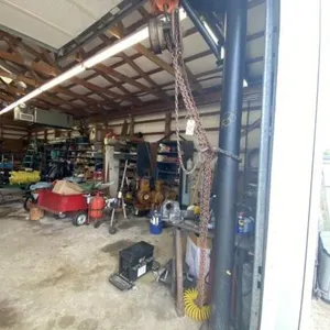 Swing Arm w/High Speed Chain Hoist