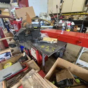 Metal Work Bench w/Small Vise