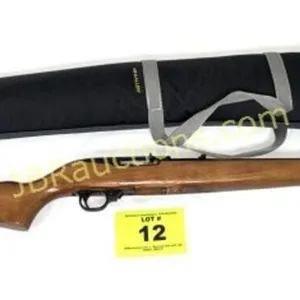 RUGER MODEL 10/22 .22 LR CALI BER RIFLE W CASE