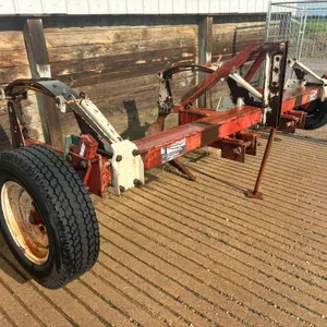 Tebben Ripper, Mounted, (3) Shanks, 60” Spacing, 2” Reversible Points, Cover Boards, (2) Gauge Wheel