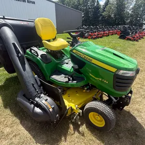 John Deere X734 Lawn Tractor, 258 Hours, Hydrostatic Drive, Power Flo Bagger, Hydraulic Lift, 60” De