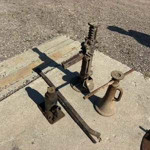 Railroad Jack, Screw Jack, Bottle Jack