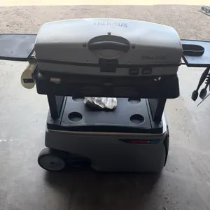 Thermos Fire+Ice Portable LP Grill/Cooler, with Griddle top, *works good per seller