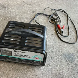 Schumacher 2/10/50 Battery Charger, *works per seller
