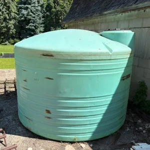 1500 Gal Vertical Poly Tank, Green, 2” Bung
