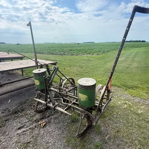 John Deere 2 Row 3pt Mounted Planter, Markers, Working Order Per Seller