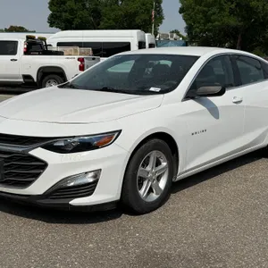 2019  Chevrolet  Malibu   FWD