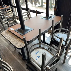 ​PR) 48"x28"x30.5" table w/ 8) chairs