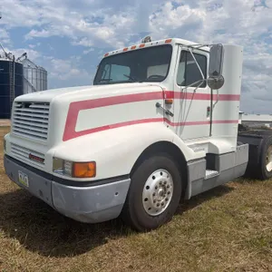 1991 International 8300 Semi Truck