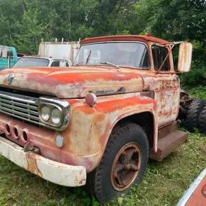 Ford C-800 Truck