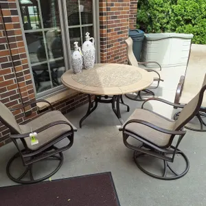 Patio Table with 4 Swivel/Rocker Chairs, 49"x29"