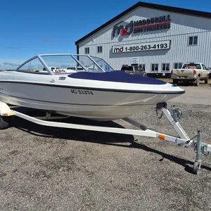 2003 Bayliner 175BR Boat w/ 2003 Karavan S/A Boat Trailer