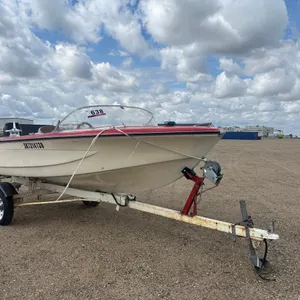 Vintage Runabout Boat w/ Mercury 650 Outboard and S/A
 UNRESERVED