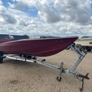 Maroon Fiberglass Runabout Boat w/ S/A Trailer
 UNRESERVED