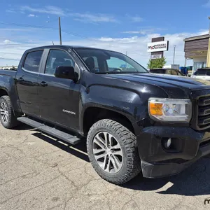 2016 GMC Canyon SLE Crew Cab 4x4 Truck