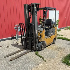 Caterpillar GC30 LPG Industrial Forklift with Propane Tank and Overhead Guard