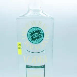 TAYNTON BAY VODKA 750ML 40% ABV