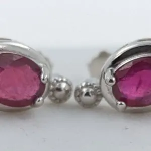 2.5 CT CERTIFIED SILVER RUBY GEMSTONE EARRINGS ($2,127 APPRAISAL): *APPRAISAL NOT GUARANTEED*