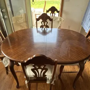Cherrywood Oval Dining Table w/ Dining chairs