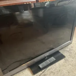 Sony Bravia 40" Flatscreen TV