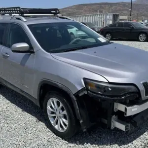 (CA) 2019 Jeep Cherokee