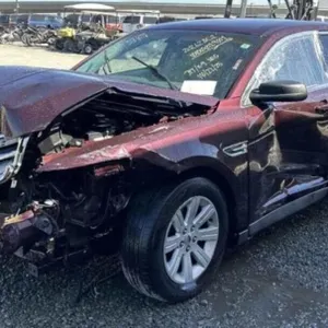 (CA) 2011 Ford Taurus