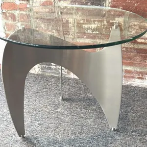 Knut Hesterberg-Style Propellor Side Table 26” x