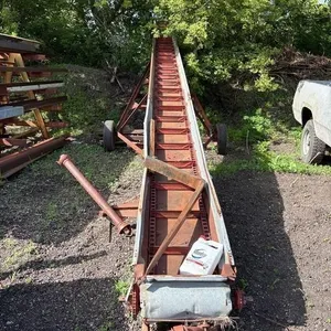 Kewanee PTO Driven AP Elevator