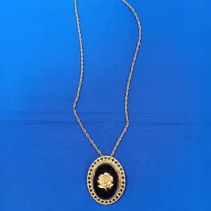 Vintage Gold Tone Rose With Black Glass & Clear