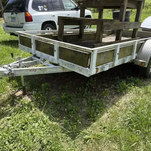 2011 Single Axle Trailer 81x148