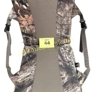 CAMOFLAUGE PORTABLE PADDED SEAT
