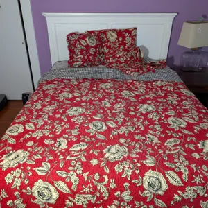 Floral Reversible Quilt Set