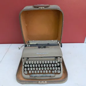 Vintage Remington Quiet-Riter Typewriter with Case