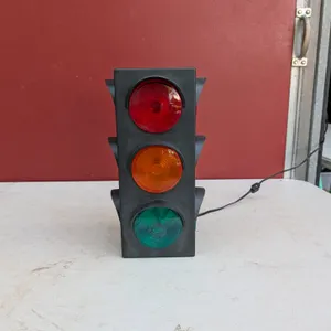 Decorative Novelty Stoplight Lamp