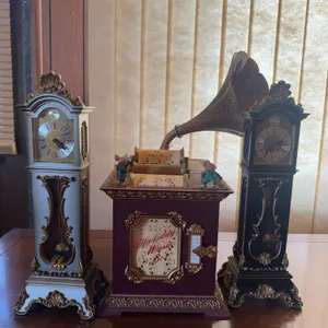 Musical Décor Clocks & Holiday Music Box