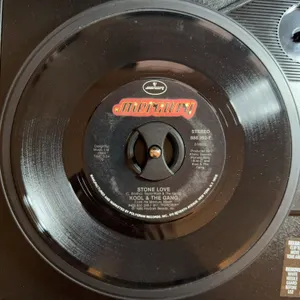 45 RPM Kool & the Gang Stone Love