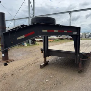 2003 Beothuck 30’ Tri-Axle Flat Deck Gooseneck Trailer