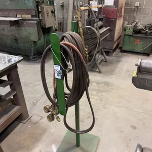 Cutting Set w/ Torch, Gauges, Steel Stand, etc.