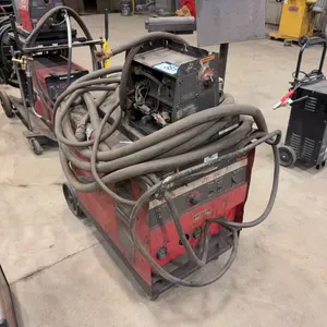 Lincoln Electric CV-300 *For Parts/ Not Working*