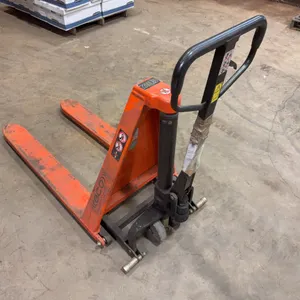 ECO Transpallet I.55 2,200lb. Capacity