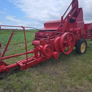 Massey Harris 701 sq. baler