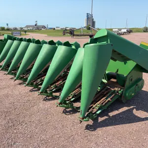 John Deere 893 8R30 Corn Head
