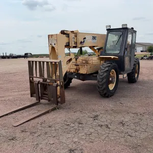 Gehl 883 Telehandler