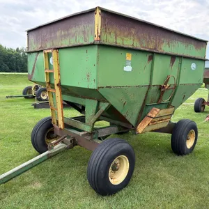 J&M 250 Gravity Wagon