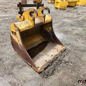 EDF 410LK 35" Excavator Bucket Attachment
 UNRESERVED