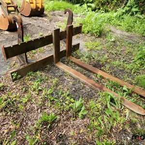 VSG Loader Pallet Fork Attachment 
 UNRESERVED
